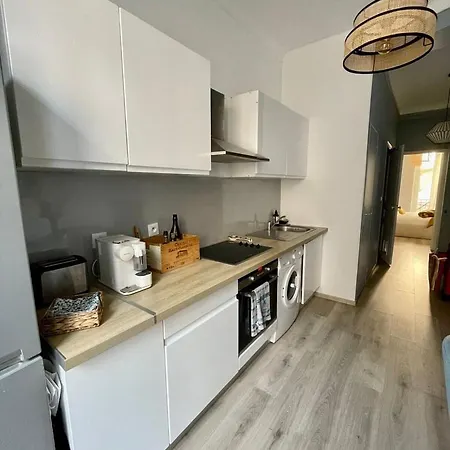 Superbe Deux Pieces Proche Port Et Vieille Apartment *