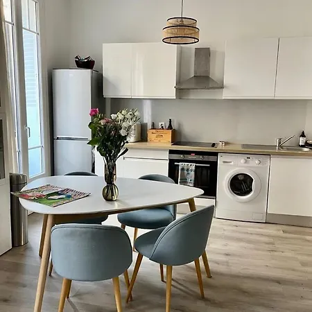Superbe Deux Pieces Proche Port Et Vieille Apartment Nice